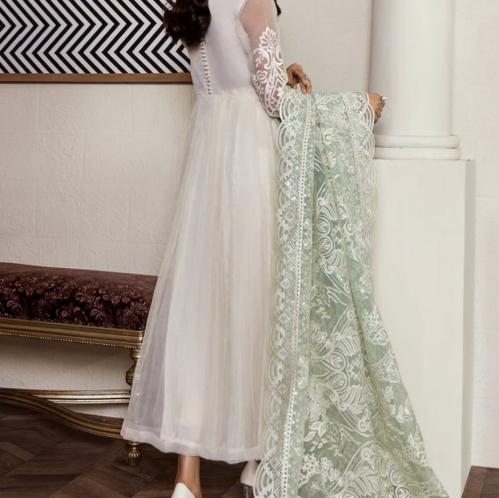 3 piece small pakistani white dress